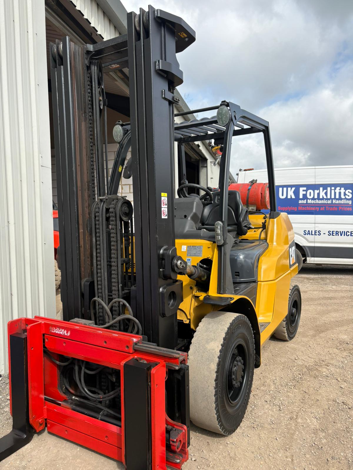 CAT GP40N - 4.0 Tonne Gas Forklift Truck