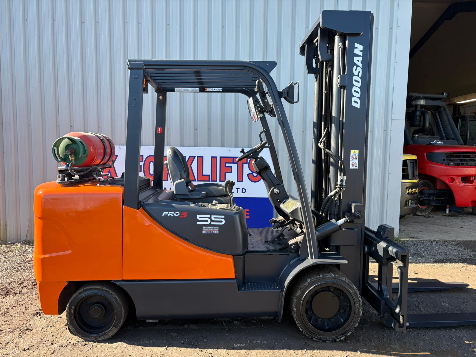Doosan GC55C-5 - 5.5 Tonne Gas Forklift Truck