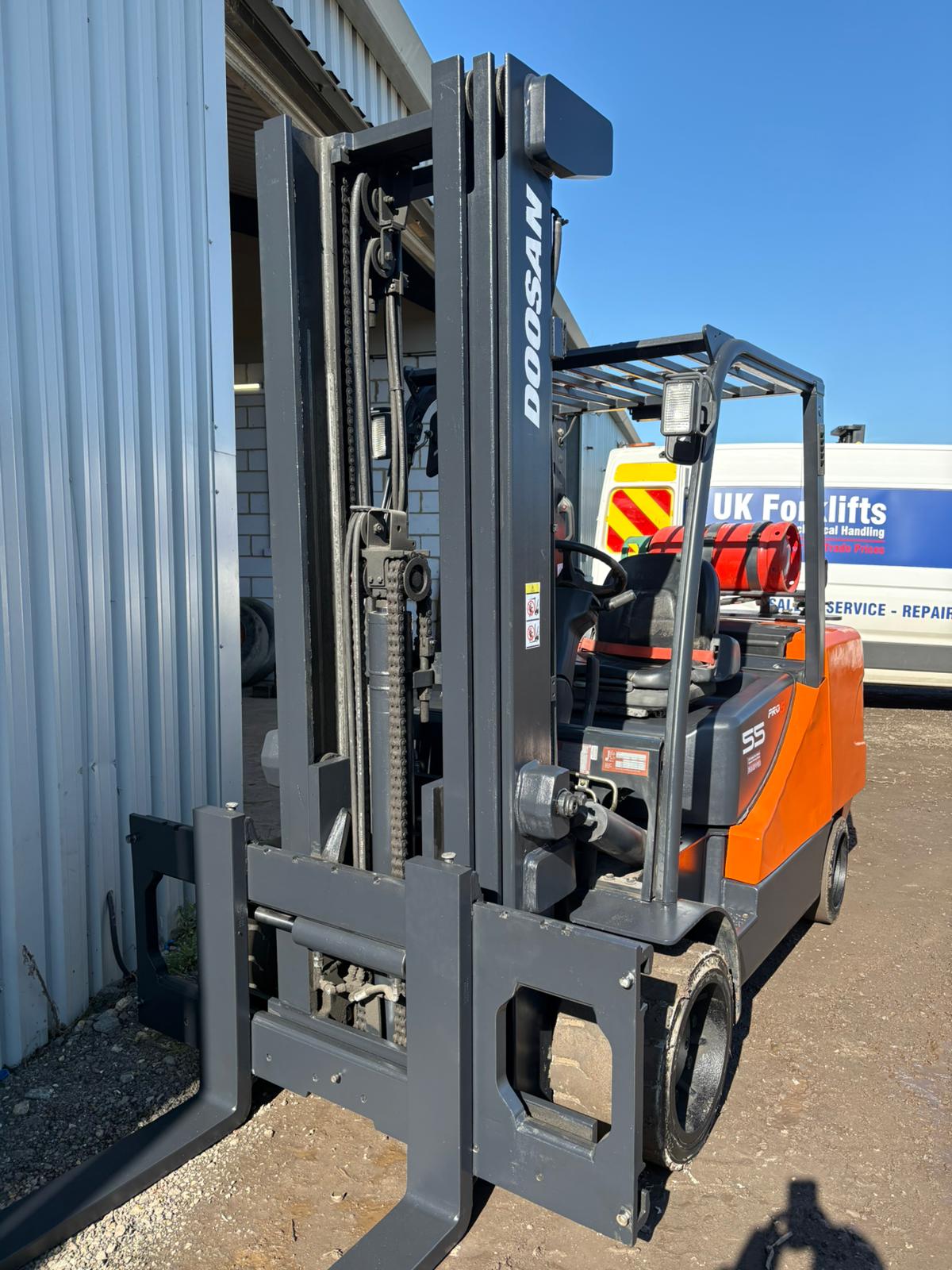 Doosan GC55C-5 - 5.5 Tonne Gas Forklift Truck