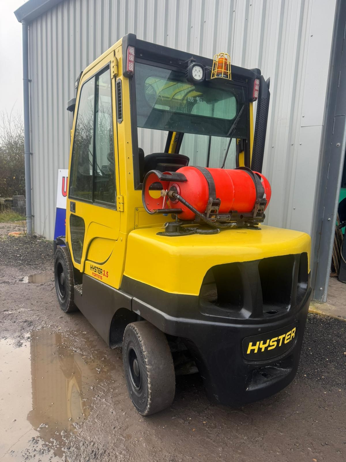 Hyster 3.5FT - 3.5 Tonne Gas Forklift Truck