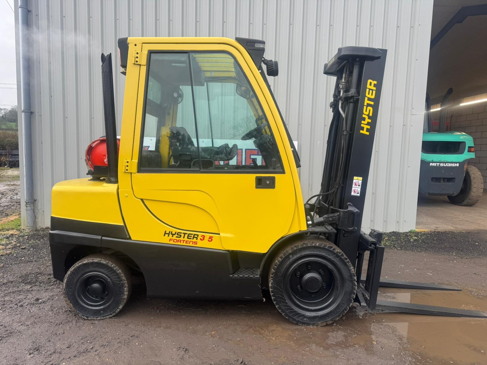 Hyster 3.5FT - 3.5 Tonne Gas Forklift Truck