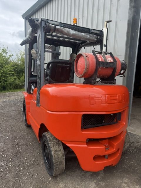 Heli HFG45 - 4.5 Tonne Gas Forklift Truck