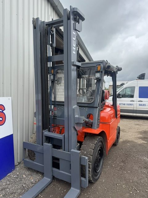 Heli HFG45 - 4.5 Tonne Gas Forklift Truck